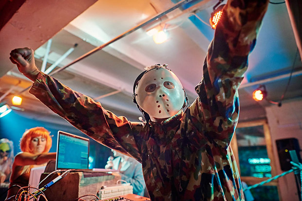 <i>Patch Wrestling</i>