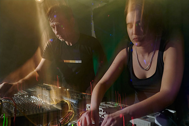 Hypnobeat (James Dean Brown & Helena Hauff)