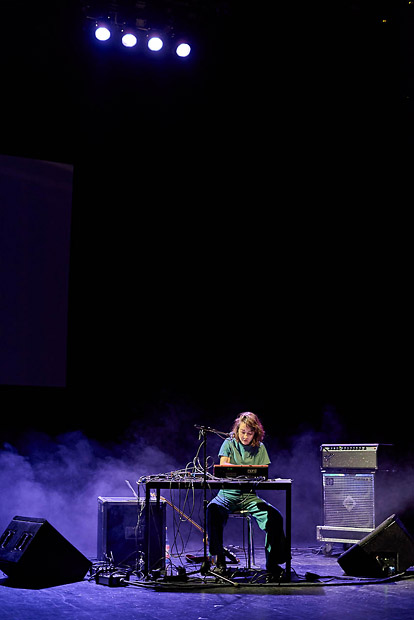 Lucrecia Dalt – <i>Interfolds Synthesizer</i>